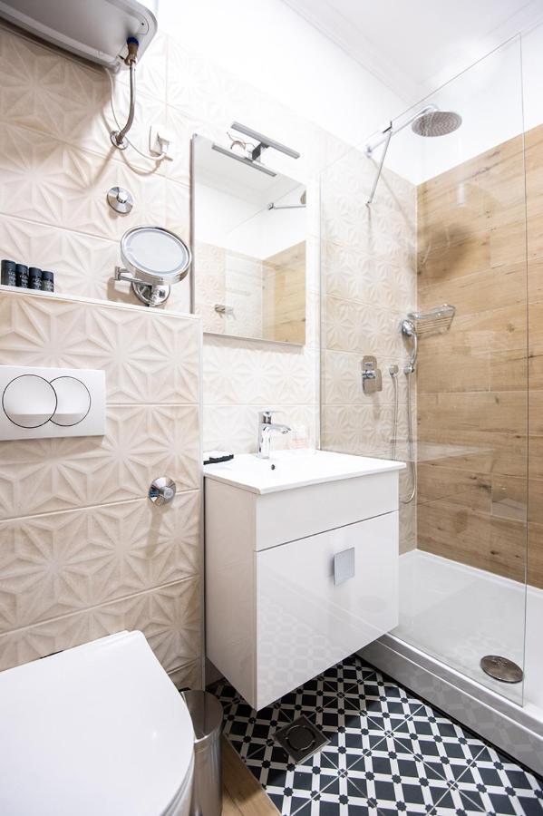 Luxury Suite In City Centre Szarajevó Kültér fotó